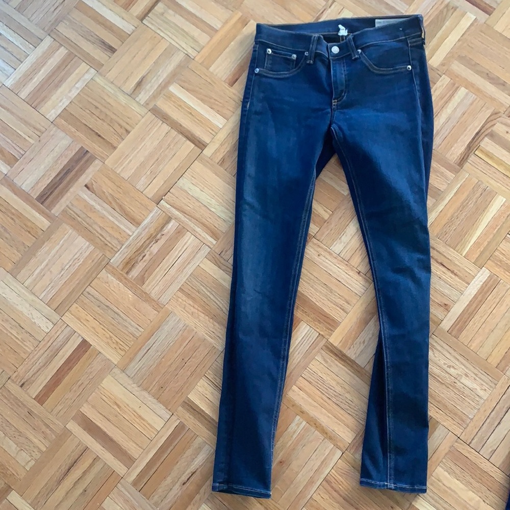 Like new blue skinny jeans